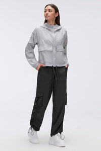Multi-pocket wide-leg cargo pants