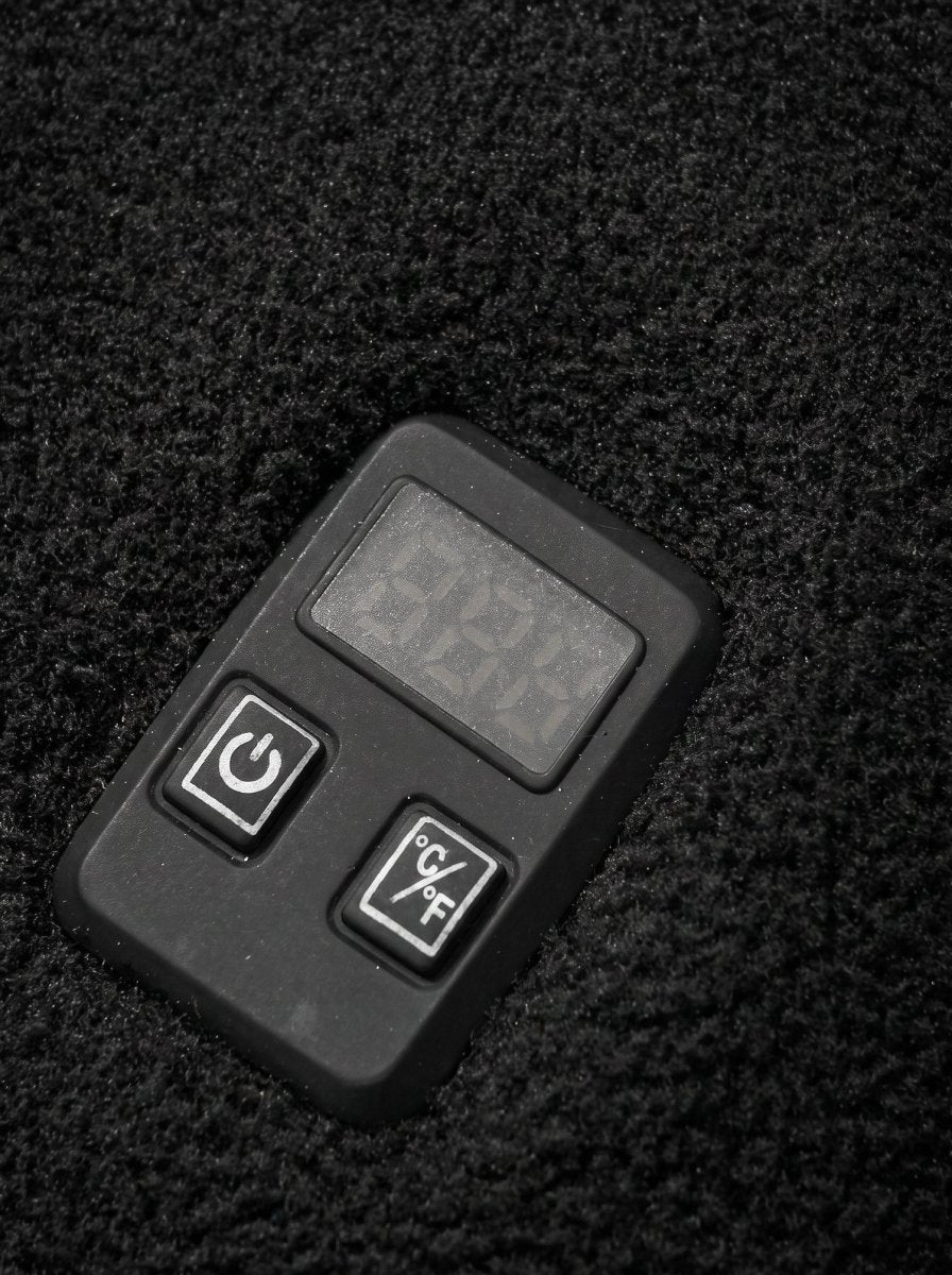 Switch detail of #black heated fleece jacket